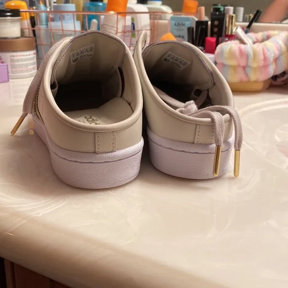 Women’s Adidas Clog Sneakers - Picture 4 of 6